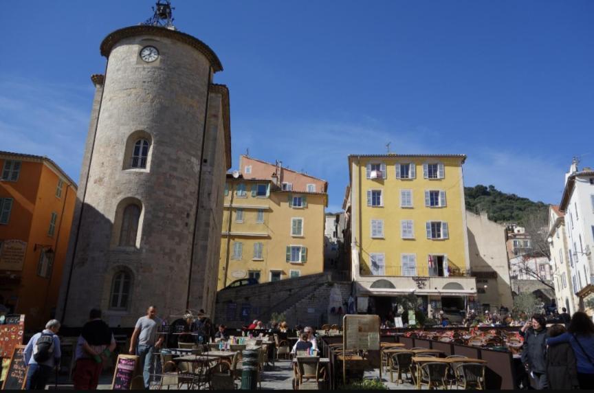 superbe t2 proche des plages et des commerces Hyères Extérieur photo